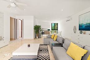 2 Br Luminous and Spacious Pool View Apt