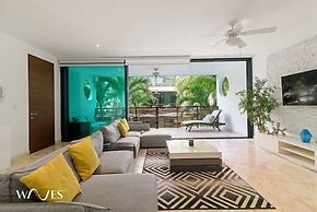 2 Br Luminous and Spacious Pool View Apt