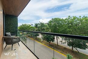 Luminous 1 Br Steps Away From the Beach