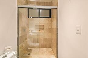 Great Located w Private Pool Fully Equipped Gym