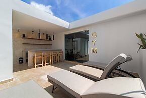 Great Located w Private Pool Fully Equipped Gym