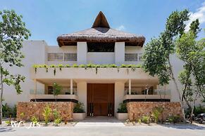 Premium Apartment W Private Pool Garden