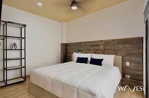 Great Located Spacious 2 BR Apartment With Amazing Terrace by Waves Ma