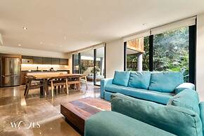 2BR w Private Pool - Steps Away From the Beach