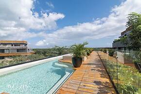 2BR w Private Pool - Steps Away From the Beach