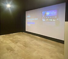 Colorful Perfect Located 2 Br w Great Amenities