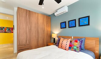 Colorful Perfect Located 2 Br w Great Amenities