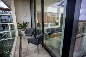 3 Br Ocean Front PH With Stunning Views