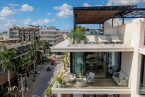 3 Br Ocean Front PH With Stunning Views