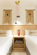 3 Br Ocean Front PH With Stunning Views