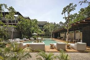 2BR w Private Pool Near the Beach Spacious Stay