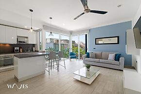 1 Br w 5th Avenue View Steps From the Beach