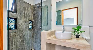 4 Br Private Rooftop Pool Spacious Exclusive