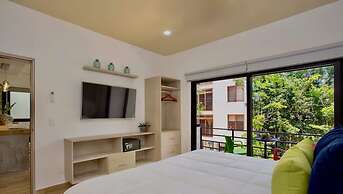 4 Br Private Rooftop Pool Spacious Exclusive