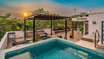 4 Br Private Rooftop Pool Spacious Exclusive