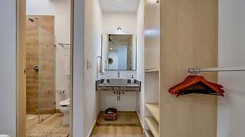 4 Br Private Rooftop Pool Spacious Exclusive