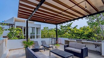 4 Br Private Rooftop Pool Spacious Exclusive