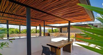 2 Br Prime Location Amazing Rooftop Pool