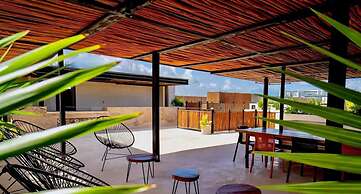 2 Br Prime Location Amazing Rooftop Pool