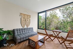 Spacious Loft w Garden View Pool Jacuzzi GYM