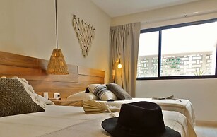 2 BR Amazing Pool Top Amenities Wifi 2FL Gym