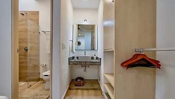 Spacious Great Located Amazing Terrace