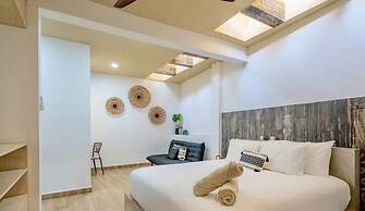 Spacious Great Located Amazing Terrace