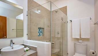 3Br Exclusive TH w Spacious Roof Private Pool