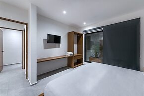 2 BR Great Located Natural Lightning