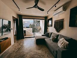 Luxury Penthouse w Jungle Views