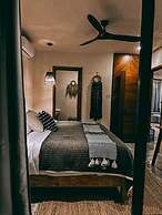 Luxury Penthouse w Jungle Views