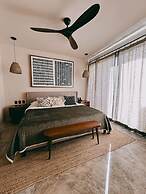 Luxury Penthouse w Jungle Views