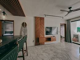 Luxury Penthouse w Jungle Views