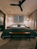 Luxury Penthouse w Jungle Views