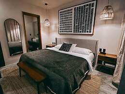 Luxury Penthouse w Jungle Views