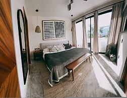 Luxury Penthouse w Jungle Views