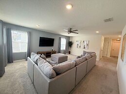 Upstay - Modern Family Home w Pool Solara Resort