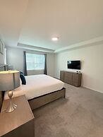 Upstay - Modern Family Home w Pool Solara Resort