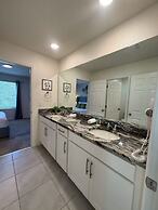 Upstay - Modern Family Home w Pool Solara Resort