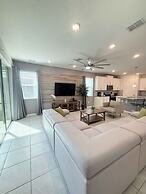 Upstay - Modern Family Home w Pool Solara Resort