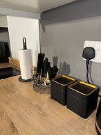 Cozy Studio In The City Centre by Luxesuites