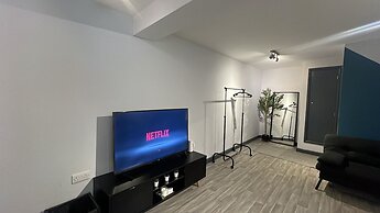 Cozy Studio In The City Centre by Luxesuites