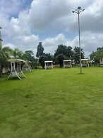 Daksh The Valley Resort - Saputara