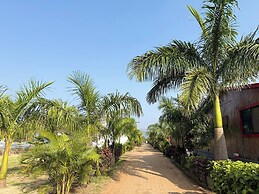 Daksh The Valley Resort - Saputara