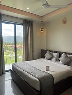 Daksh The Valley Resort - Saputara