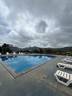 Daksh The Valley Resort - Saputara