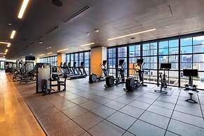 Luxury 49FL Condo with City Views