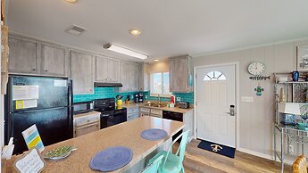 Beach Home With Private Pool & Beach Access- Sleeps 6