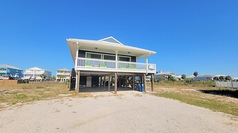 Beach Home With Private Pool & Beach Access- Sleeps 6