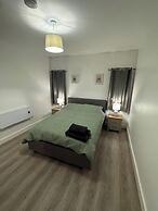 Cozy Apartment at Highbanks The Annex